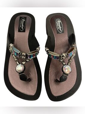 Grandco Black Jeweled Thong Sandals size 7